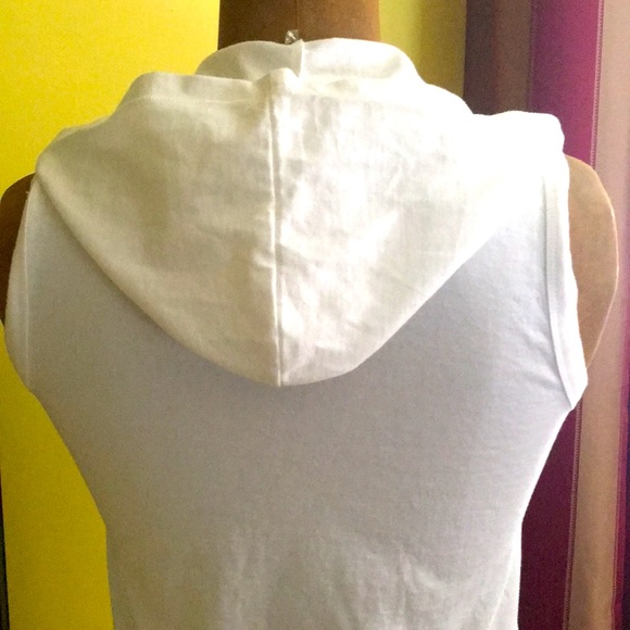 Cover up - Picture 7 of 10